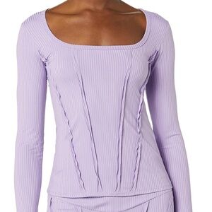 Long sleeve athletic top or tennis top lilac M